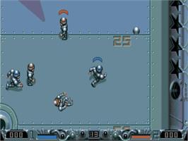 In game image of Speedball 2 - Brutal Deluxe on the Atari ST.