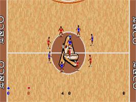 In game image of Tip Off on the Atari ST.