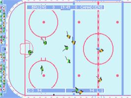 In game image of Wayne Gretzky Hockey on the Atari ST.