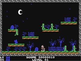In game image of Guns 'n' Ghosts on the Commodore 64.