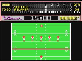 In game image of John Elway's Quarterback on the Commodore 64.