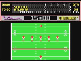 In game image of John Elway's Quarterback on the Commodore 64.