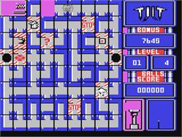 In game image of Tilt (Genias) on the Commodore 64.