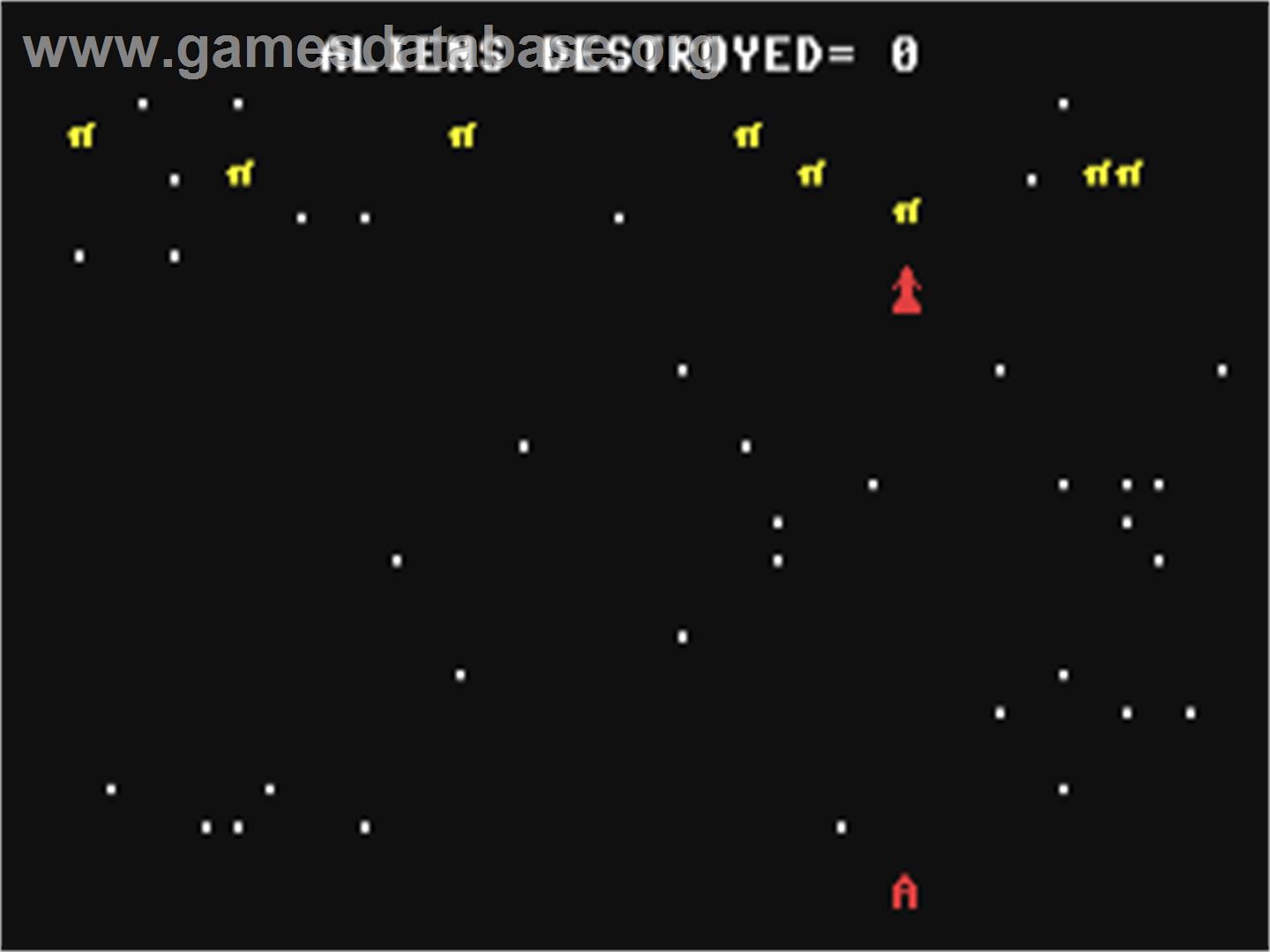 Alien Invaders - Commodore 64 - Artwork - In Game