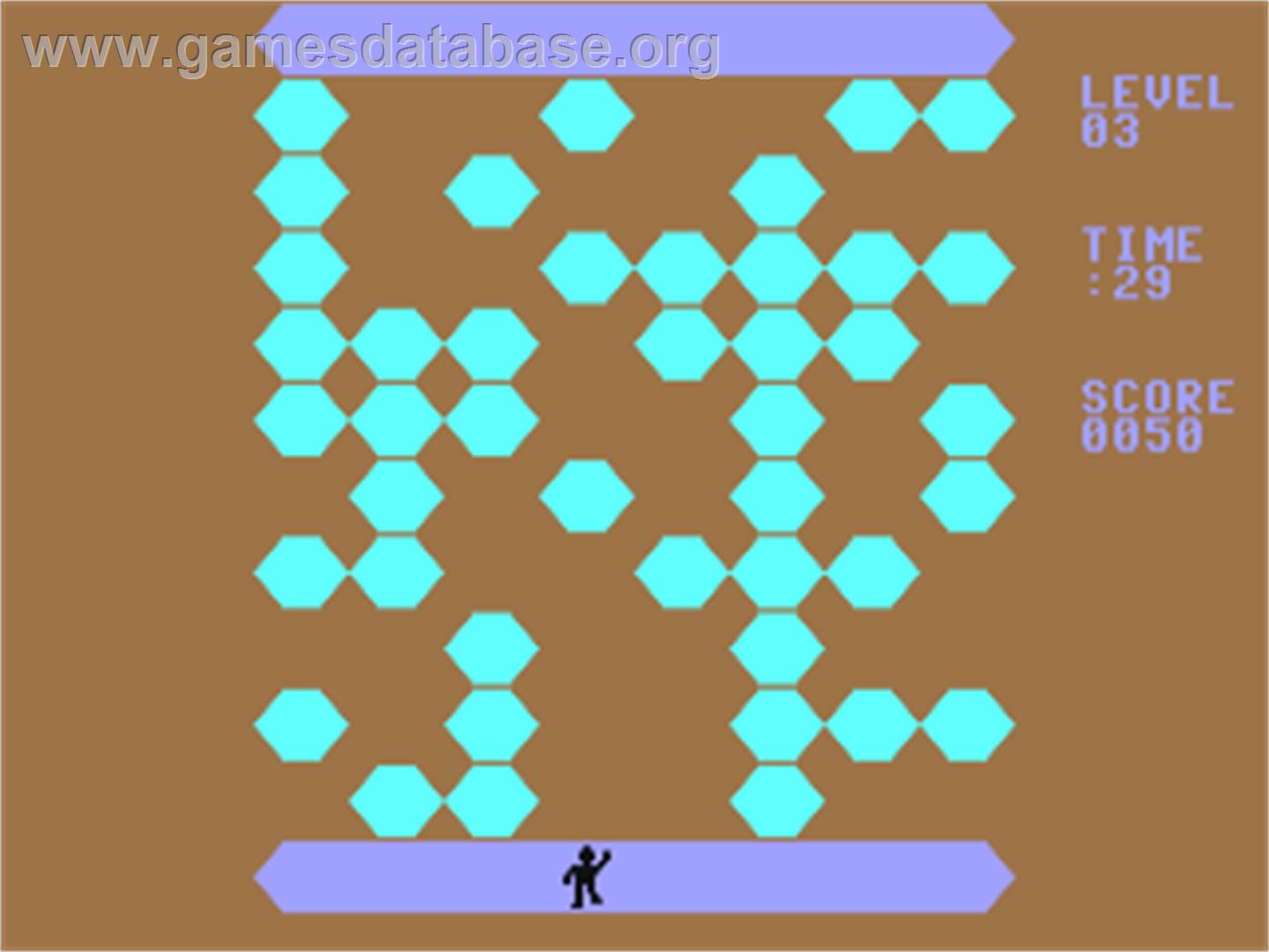 Cell Runner - Commodore 64 - Artwork - In Game