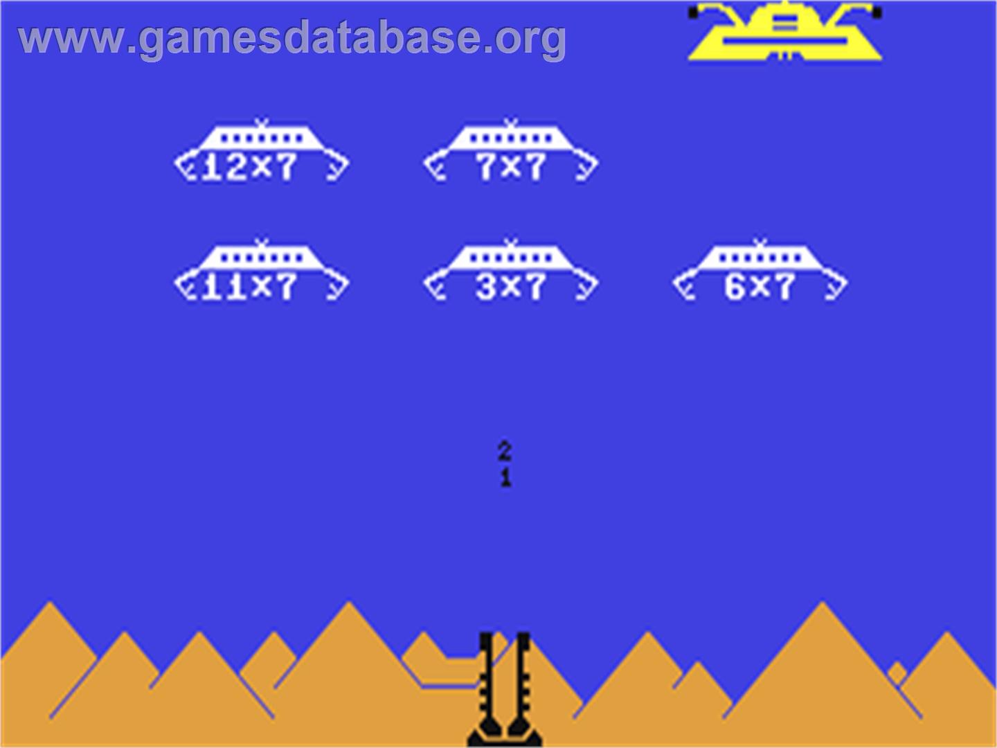 Table Invaders - Commodore 64 - Artwork - In Game