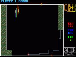In game image of QIX on the Commodore Amiga.