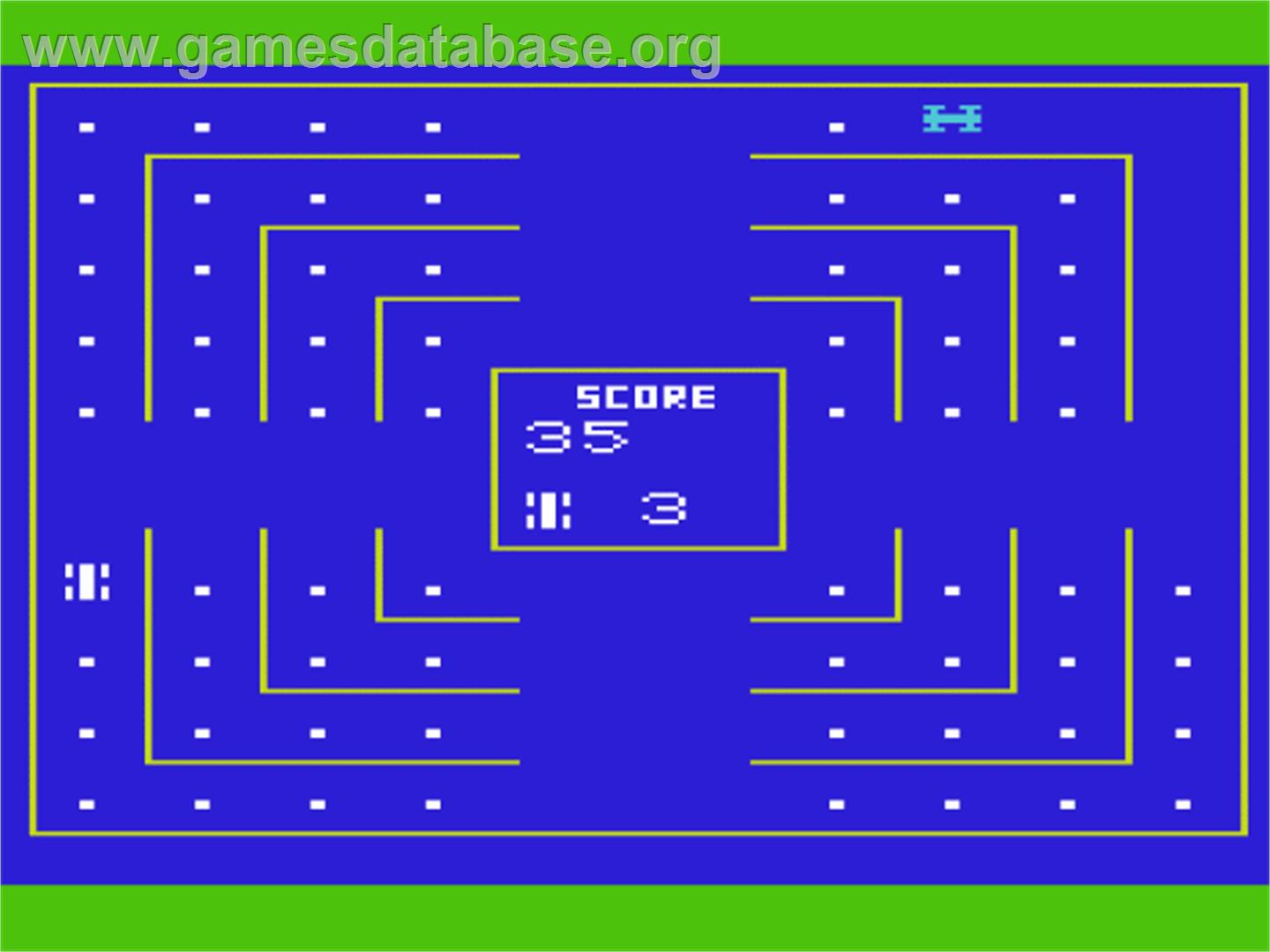 Car Chase - Commodore VIC-20 - Artwork - In Game