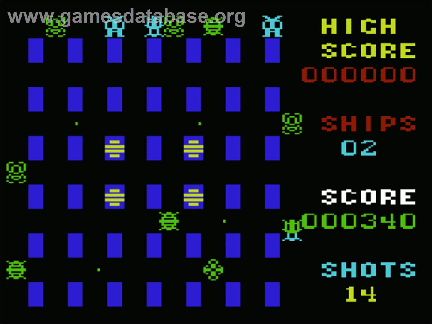 Crossfire - Commodore VIC-20 - Artwork - In Game