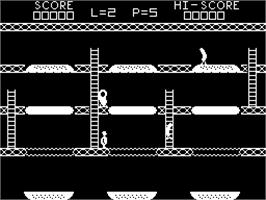 In game image of Barmy Burgers on the Dragon 32-64.