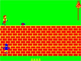 In game image of Hunchback on the Dragon 32-64.