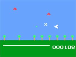 In game image of Kill The Attacking Aliens on the Magnavox Odyssey 2.