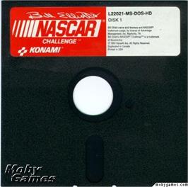 Artwork on the Disc for Bill Elliott's NASCAR Challenge on the Microsoft DOS.