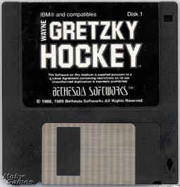 Artwork on the Disc for Wayne Gretzky Hockey on the Microsoft DOS.
