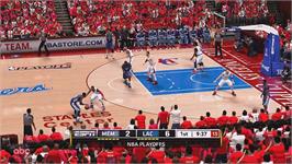 In game image of NBA 2K14 on the Microsoft Windows.