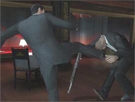 In game image of 007 - Everything Or Nothing on the Microsoft Xbox.