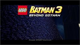 Title screen of Lego Batman 3 - Au-delà De Gotham on the Microsoft Xbox 360.