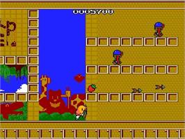 In game image of The New Zealand Story on the NEC PC Engine.