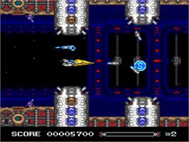 In game image of Sinistron on the NEC TurboGrafx-16.