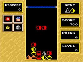 In game image of Spin Pair on the NEC TurboGrafx-16.