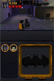 In game image of Lego Batman - Le Jeu Vidéo on the Nintendo DS.