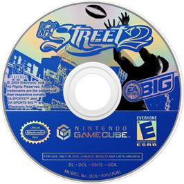 Cartridge artwork for NFL Street 2 on the Nintendo GameCube.