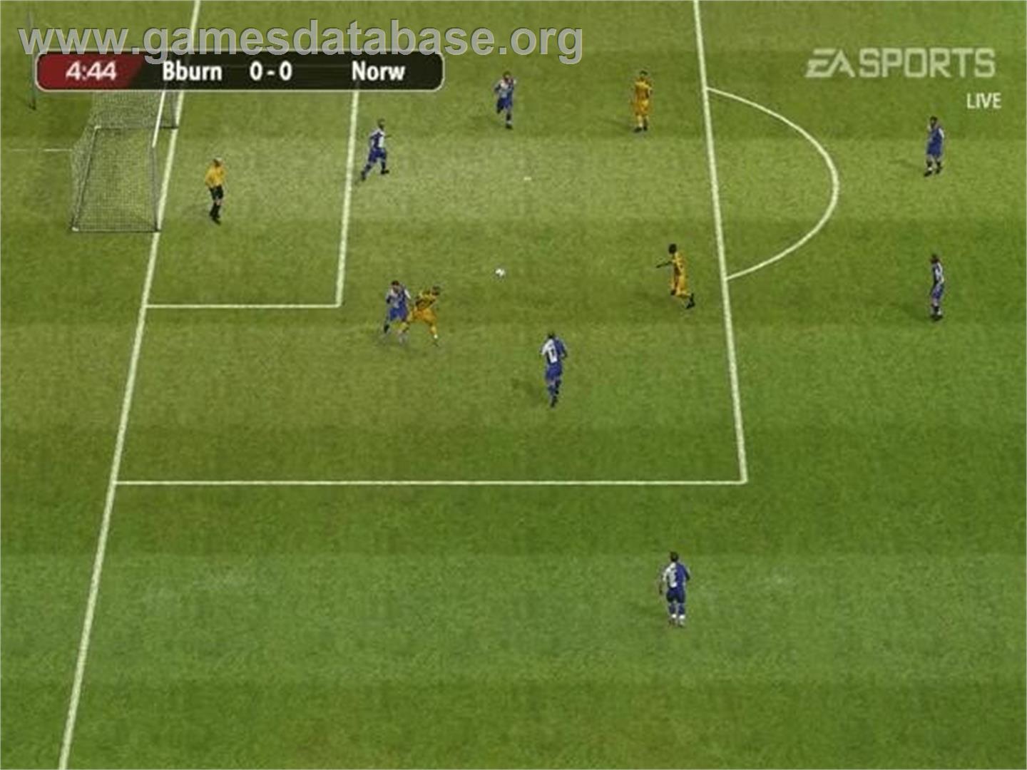 FIFA Football 2005 - Nintendo GameCube - Artwork - In Game