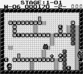 In game image of Cyraid on the Nintendo Game Boy.