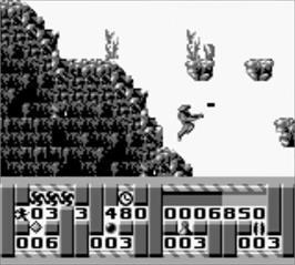 In game image of Turrican on the Nintendo Game Boy.