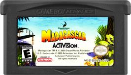 Cartridge artwork for Madagascar on the Nintendo Game Boy Advance.