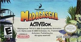 Top of cartridge artwork for Madagascar on the Nintendo Game Boy Advance.