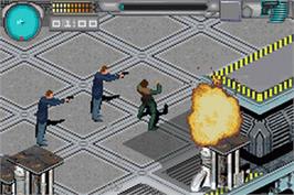 In game image of 007 - Everything Or Nothing on the Nintendo Game Boy Advance.