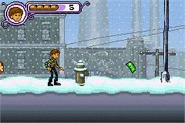 In game image of Charlie and the Chocolate Factory on the Nintendo Game Boy Advance.