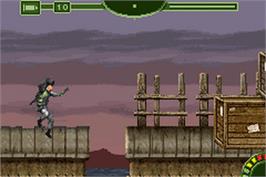 In game image of Tom Clancy's Splinter Cell - Pandora Tomorrow on the Nintendo Game Boy Advance.