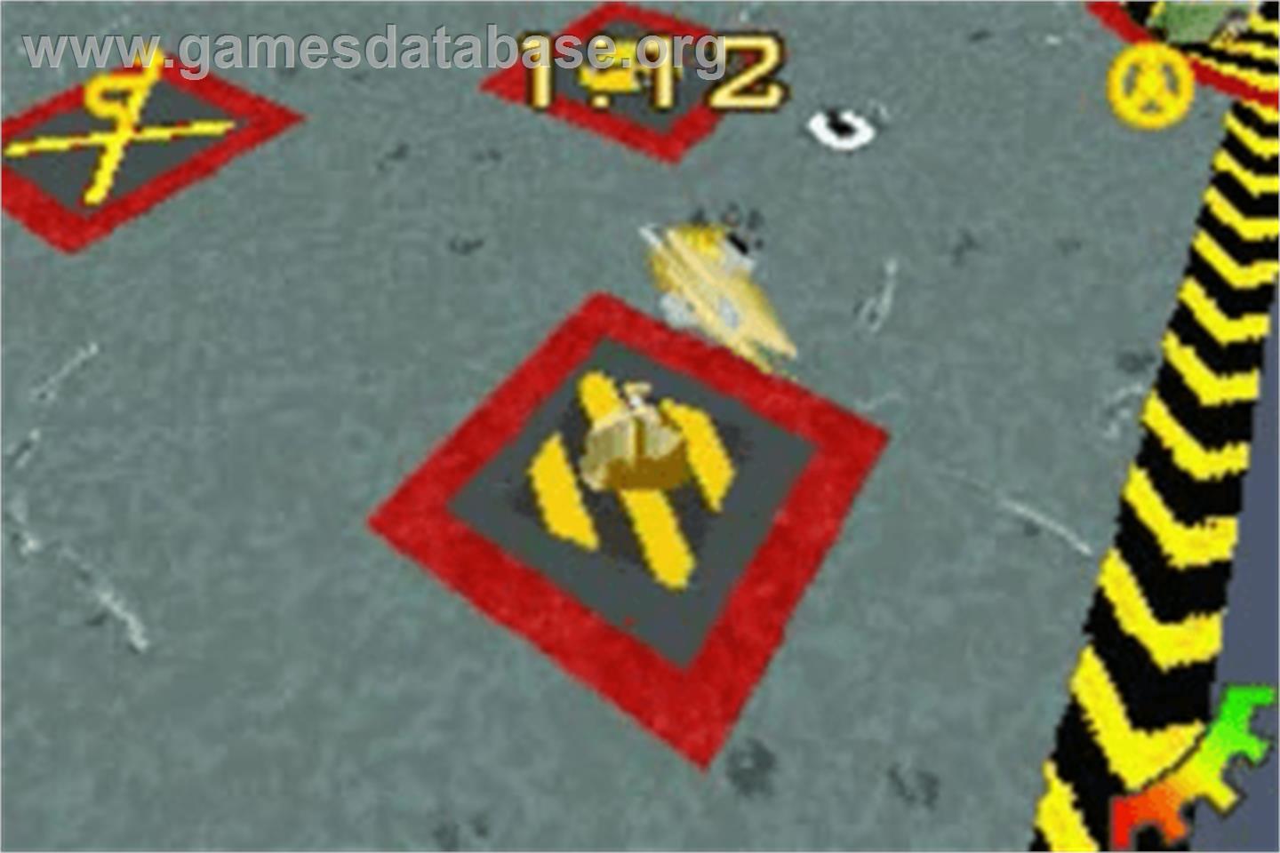 Robot Wars - Extreme Destruction - Nintendo Game Boy Advance - Artwork - In Game