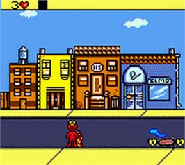 In game image of Adventures Of Elmo In Grouchland, The on the Nintendo Game Boy Color.