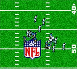 In game image of Madden NFL 2001 on the Nintendo Game Boy Color.