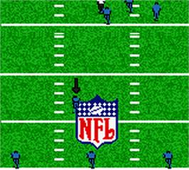 In game image of Madden Nfl 2002 on the Nintendo Game Boy Color.