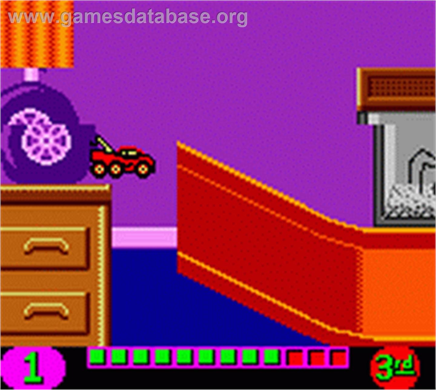 Hot Wheels: Stunt Track Driver - Nintendo Game Boy Color - Artwork - In Game