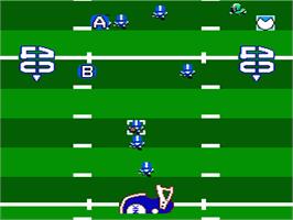 In game image of TouchDown Fever on the Nintendo NES.
