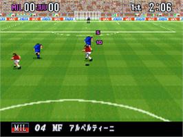 In game image of Super Formation Soccer 95 Della Serie A on the Nintendo SNES.