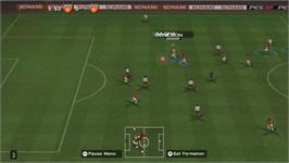 In game image of Pro Evolution Soccer 2009 on the Nintendo Wii.