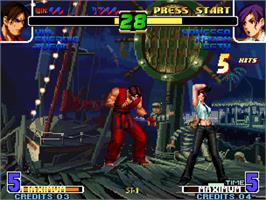 In game image of King Of Fighters 10th Anniversary, The on the SNK Neo-Geo AES.