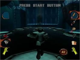 In game image of MDK 2 on the Sega Dreamcast.