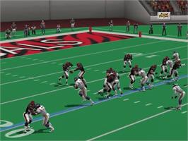 In game image of NFL 2K on the Sega Dreamcast.