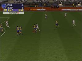 In game image of Sega Worldwide Soccer 2000 - Euro Edition on the Sega Dreamcast.