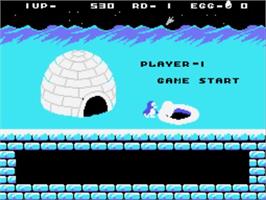 In game image of Doki Doki Penguin Land on the Sega SG-1000.