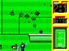 In game image of Emilio Butragueño Fútbol on the Sinclair ZX Spectrum.