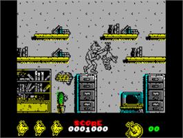 In game image of Mortadelo y Filemón 2 on the Sinclair ZX Spectrum.