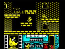 In game image of Scooby-doo And Scrappy-doo on the Sinclair ZX Spectrum.